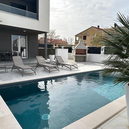 Apartments Cesare Нин Екстериор снимка