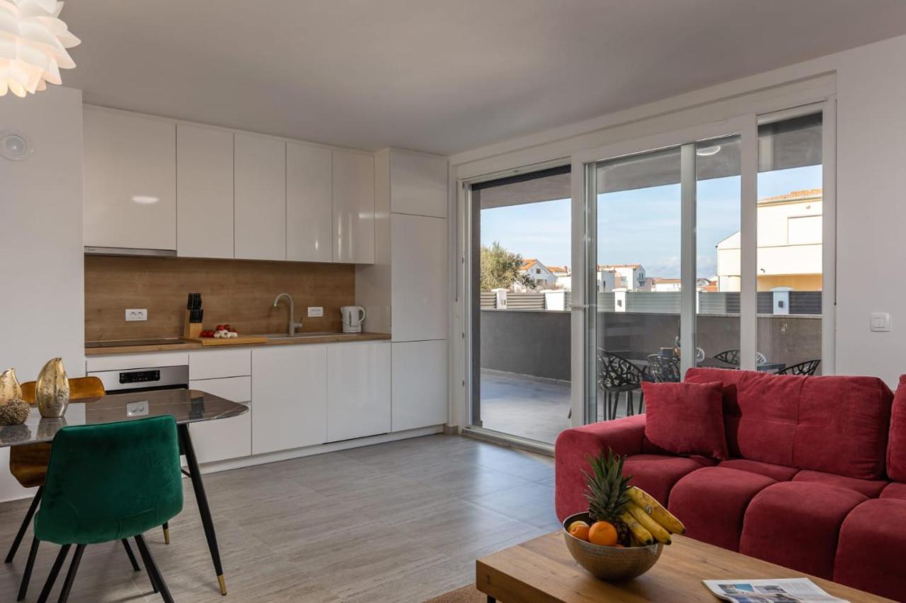 Apartments Cesare Нин Екстериор снимка