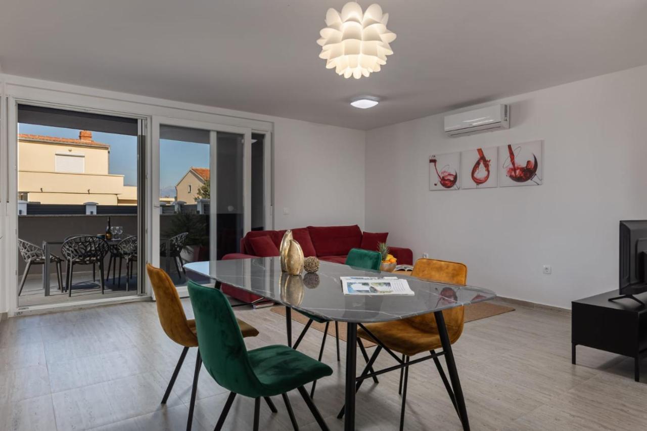 Apartments Cesare Нин Екстериор снимка