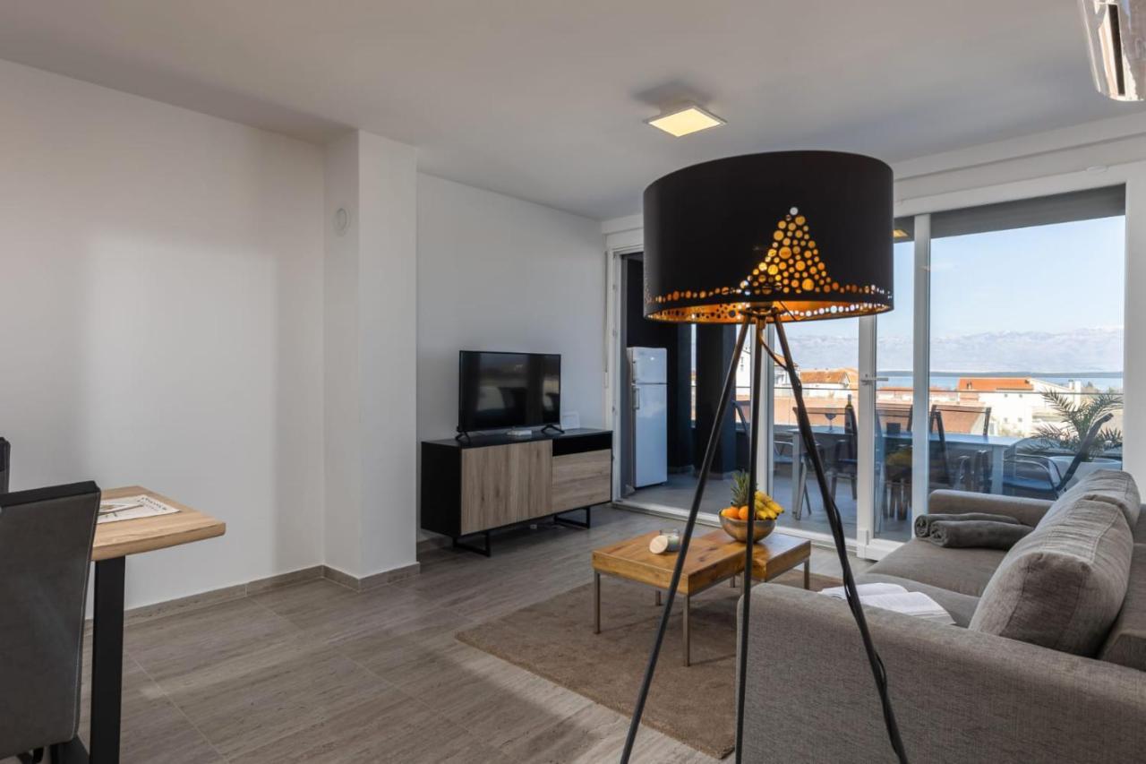 Apartments Cesare Нин Екстериор снимка