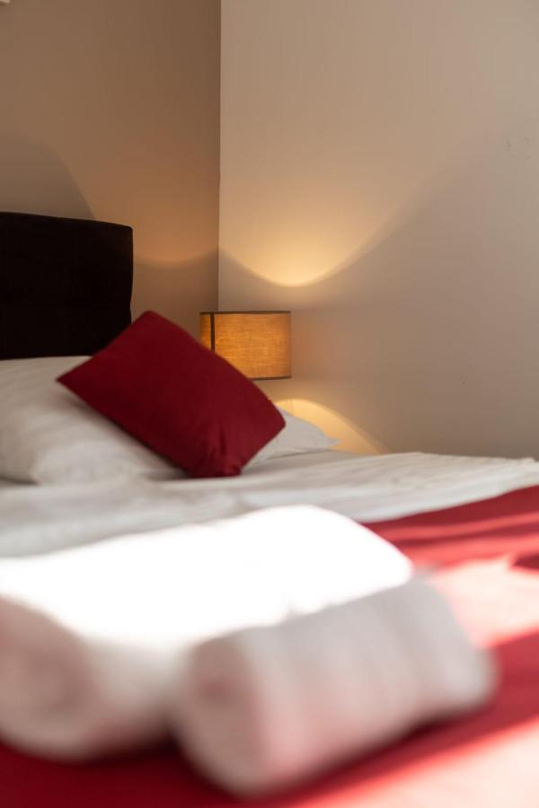Apartments Cesare Нин Екстериор снимка