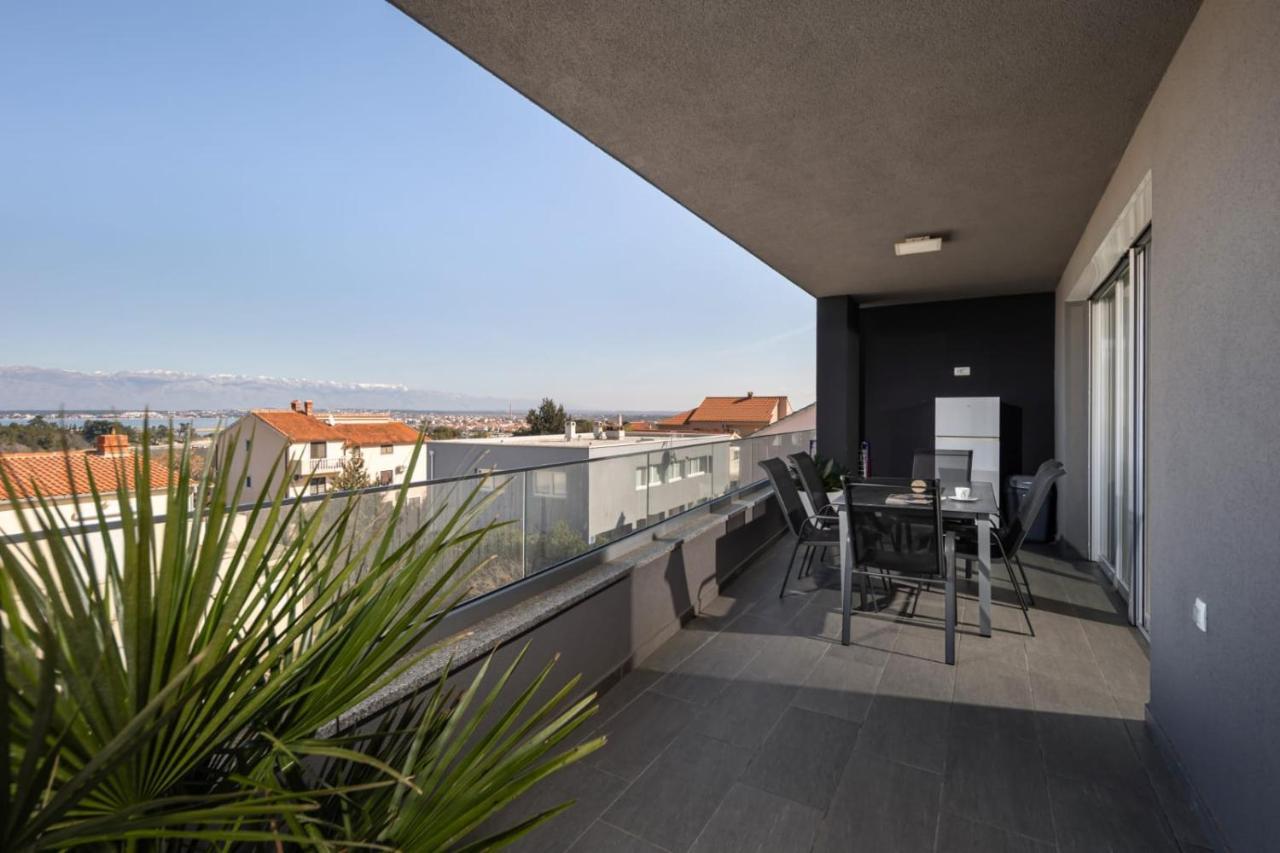 Apartments Cesare Нин Екстериор снимка