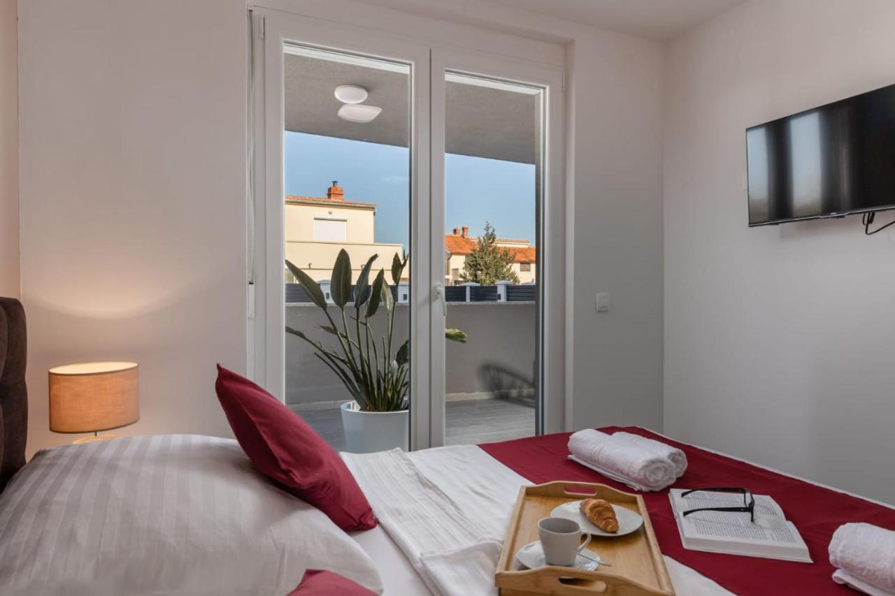 Apartments Cesare Нин Екстериор снимка