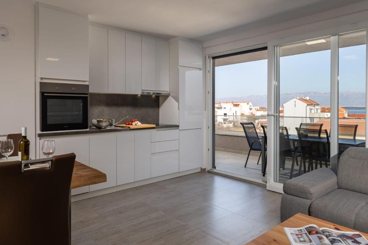 Apartments Cesare Нин Екстериор снимка