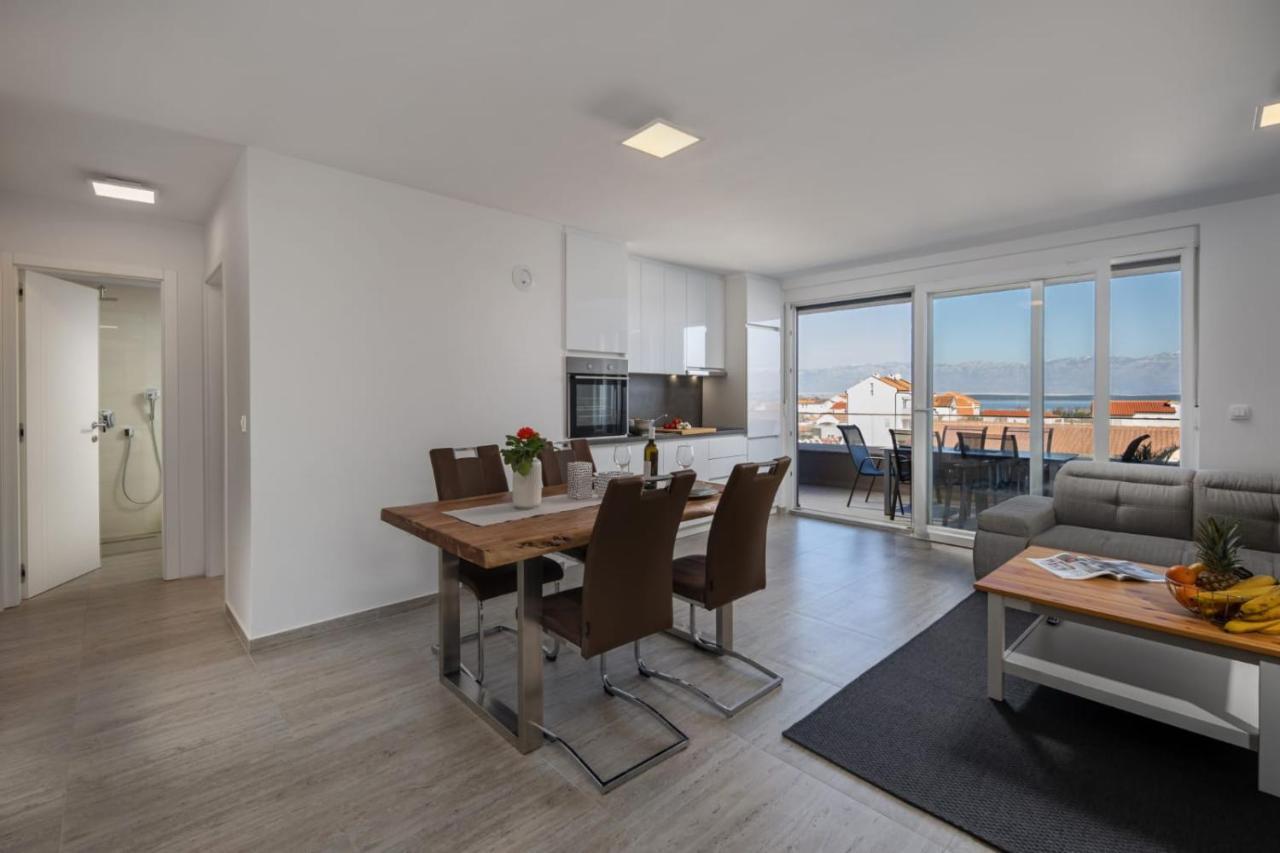 Apartments Cesare Нин Екстериор снимка